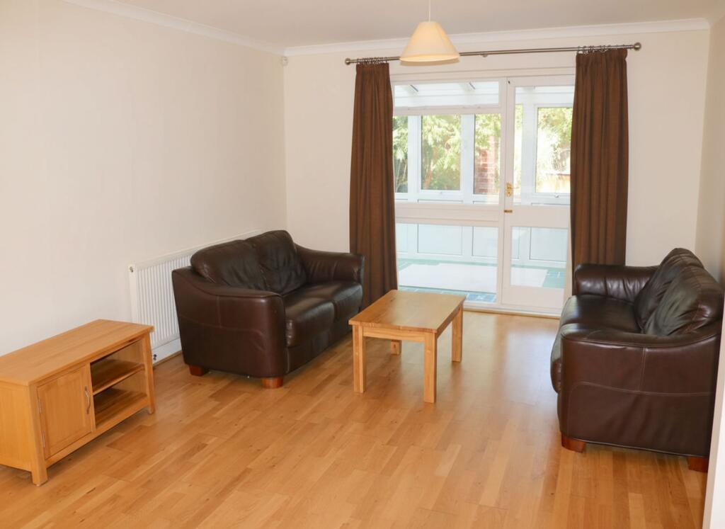 Main image of property: Union Lane, Cambridge, CB4