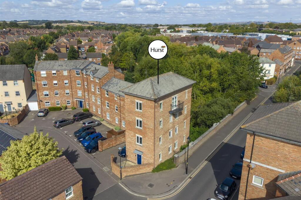 Main image of property: FAIRFORD LEYS, AYLESBURY (FULLY REFURBISHED)