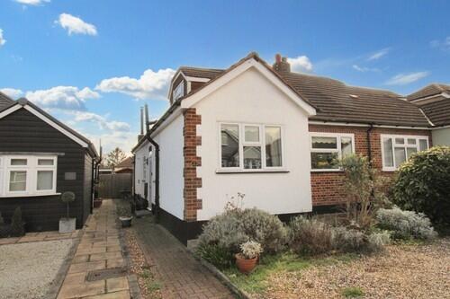Main image of property: Vale Close, Pilgrims Hatch, CM15