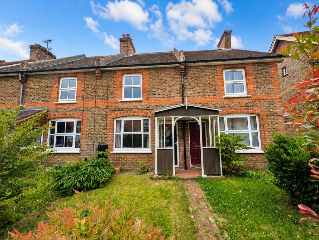 Main image of property: Framfield Road, Uckfield TN22 5AU