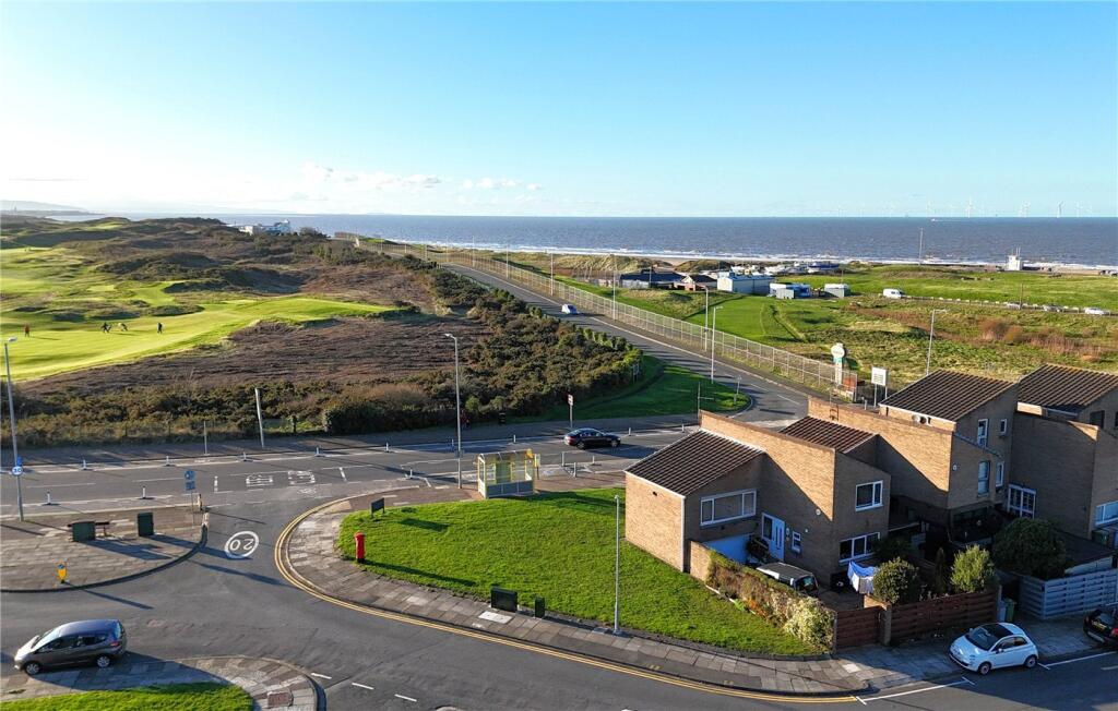 Apartment in Wirral, Liverpool City Region - View 6