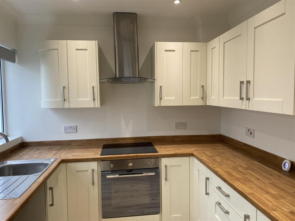 House in Southend-on-Sea - View 4