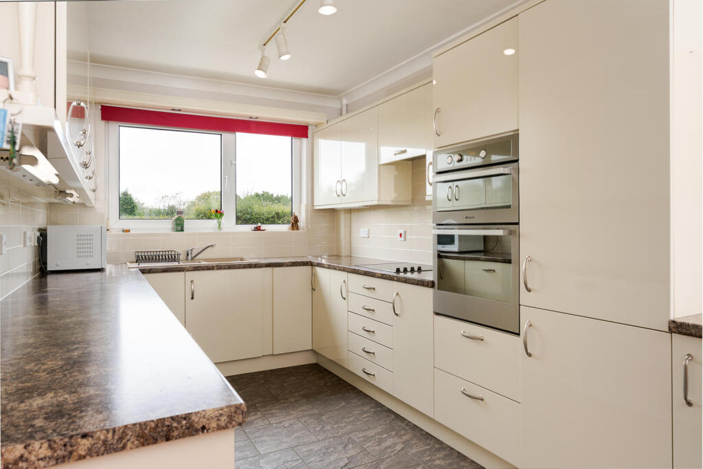Apartment in Cardiff - View 5