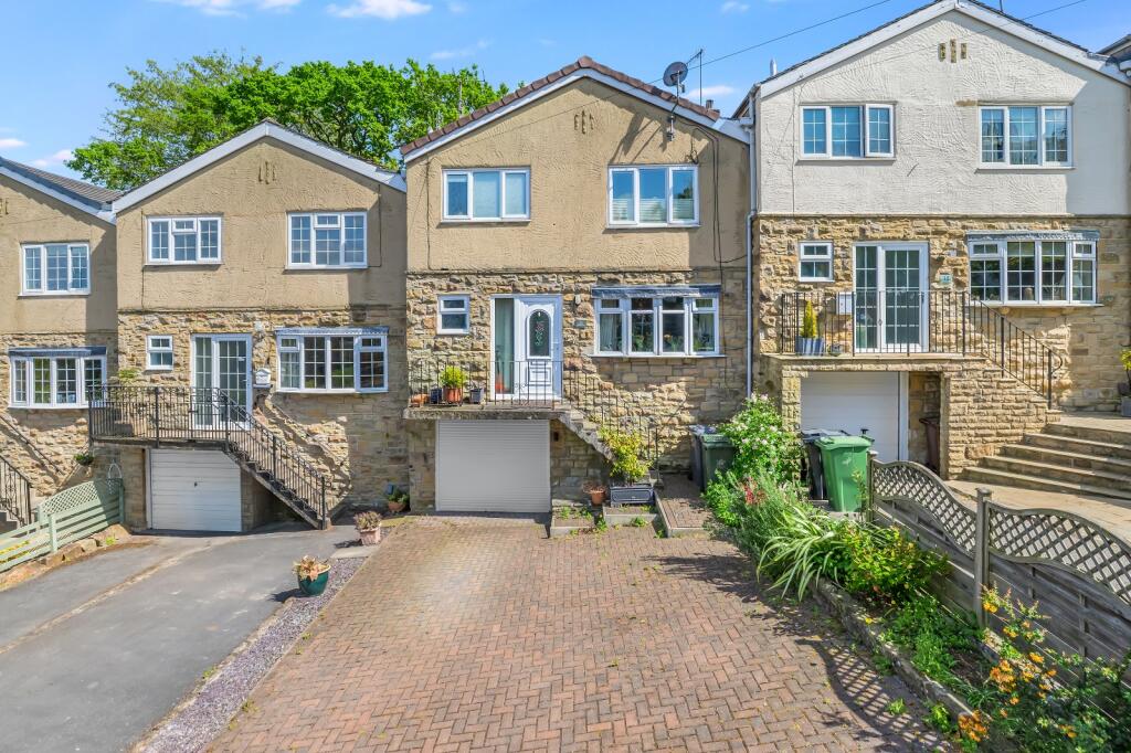 Main image of property: Oakburn Road, Ilkley, West Yorkshire, LS29