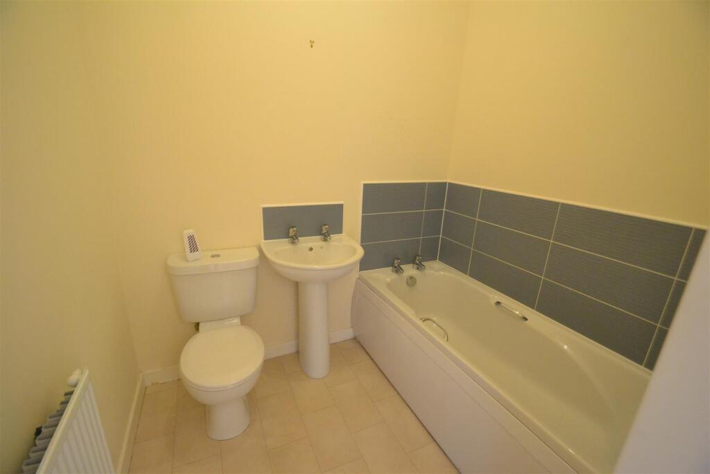 Apartment in Hinckley and Bosworth, Bagworth & Thornton - More