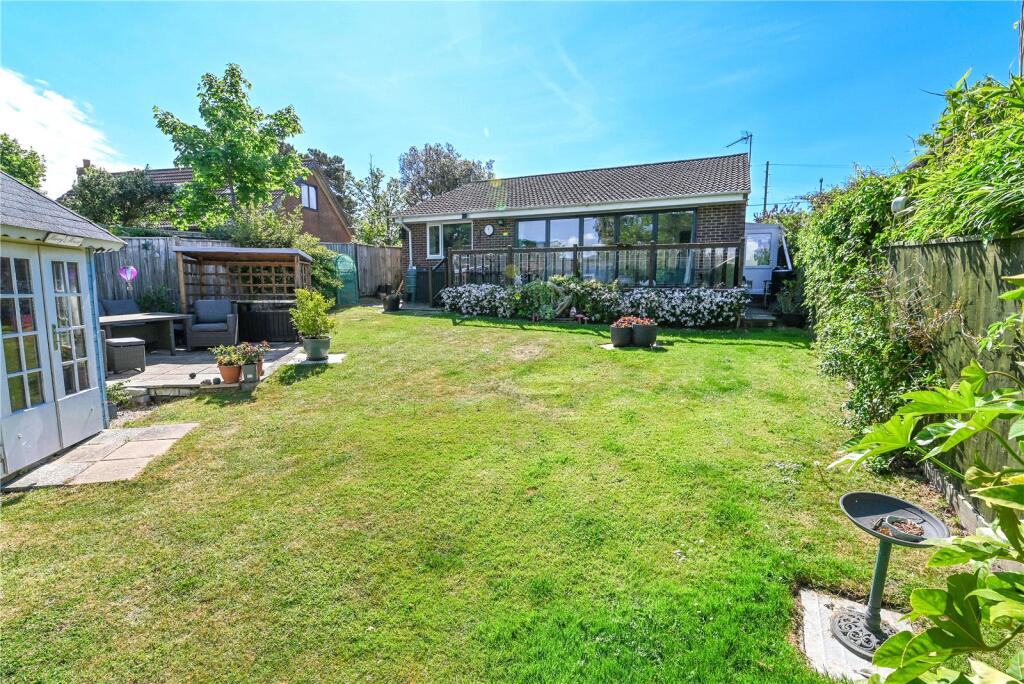 2-bed house on Ashley Lane, Ashley, New Milton, Hampshire, BH25, £415,000