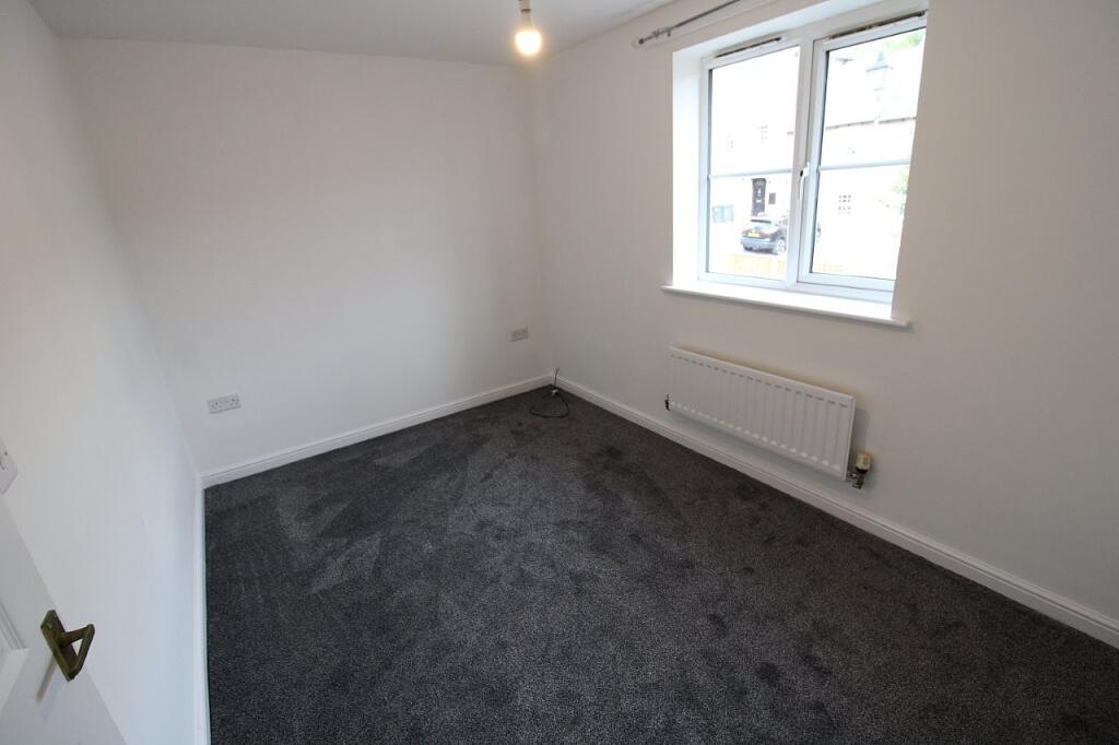 House in Barnsley, South Yorkshire - View 4