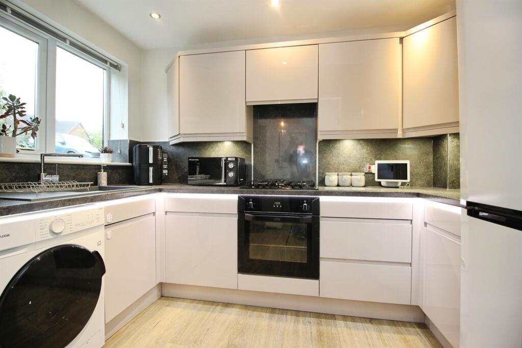 House in Leeds, Morley - View 5