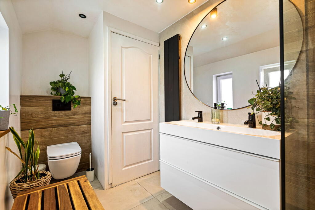 Allenwood Road, Leicester, LE2 9BD - More