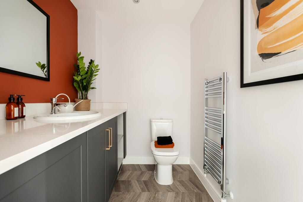 House in Redhill - View 5