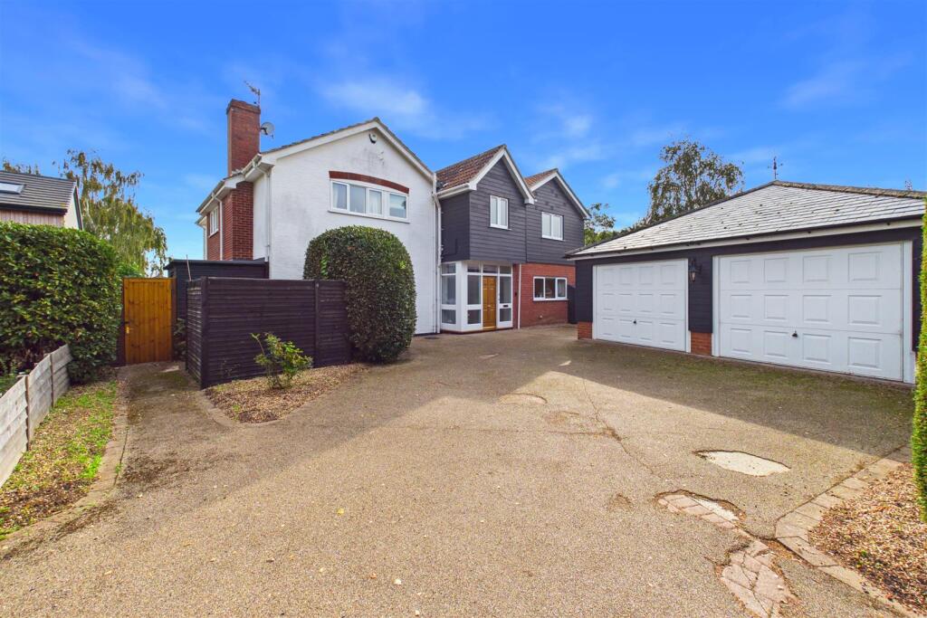 House in Ipswich - View 2