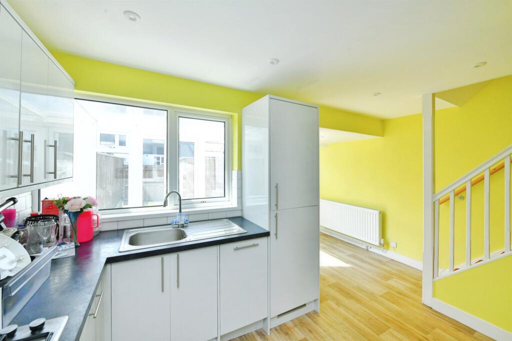 Bunyan Close, Plymouth - View 2