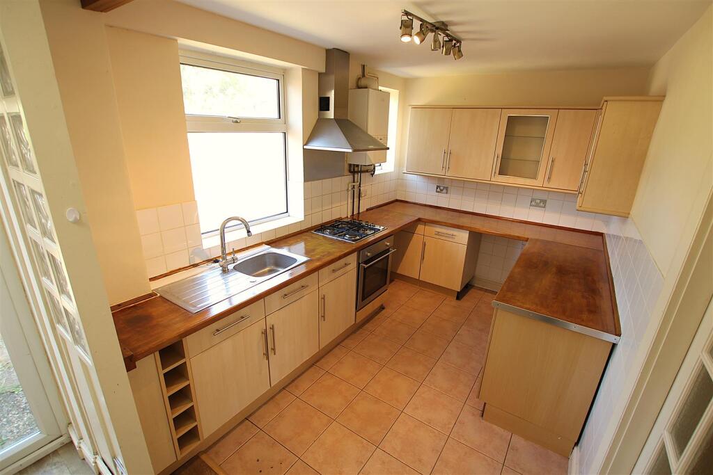 House in Northampton, West Northamptonshire - View 3