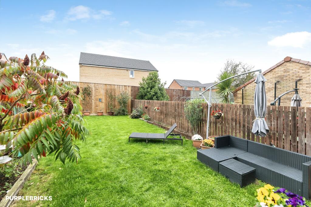 House in Wakefield, South Elmsall - View 2