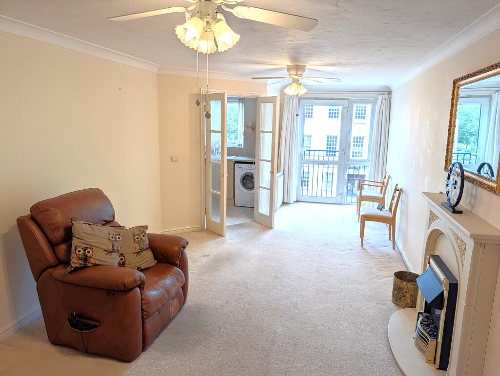 Regal Court, Trowbridge photo 4