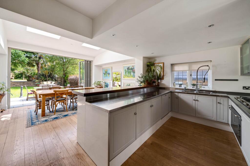 House in London, Dulwich Village - View 5