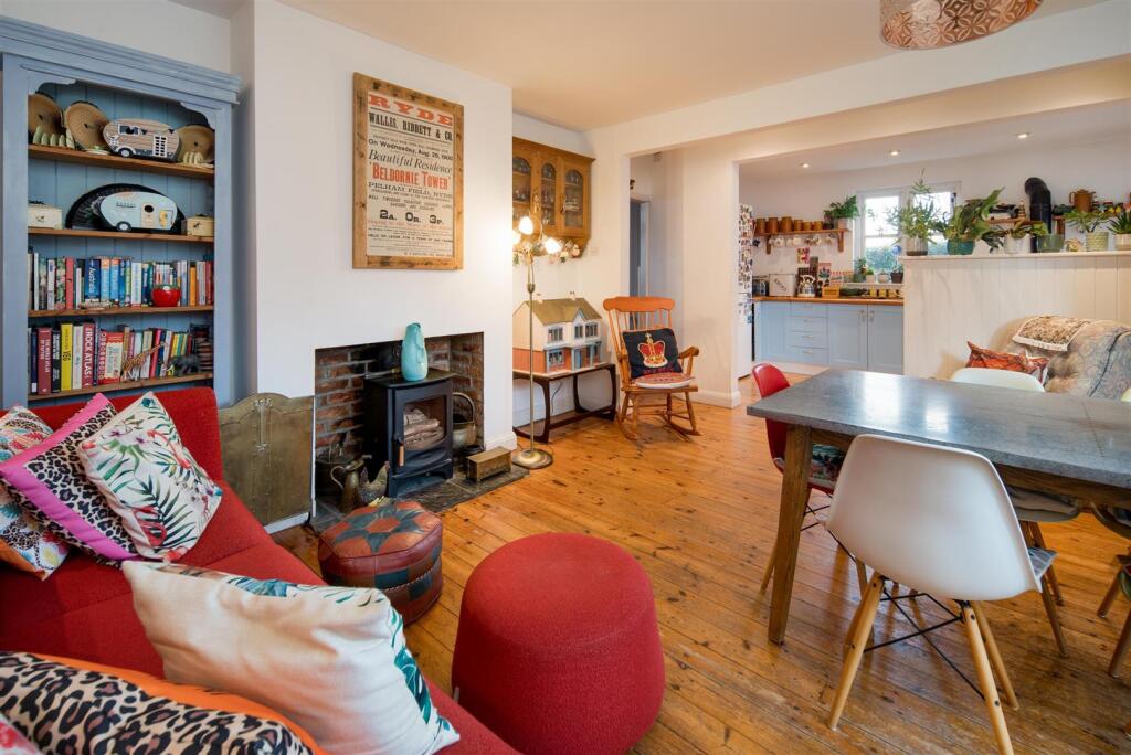 Blackbridge Road, Freshwater photo 4