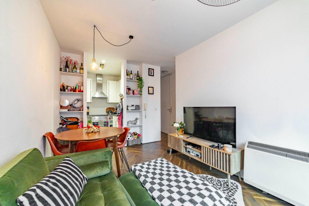 Apartment in Manchester, Greater Manchester - View 4