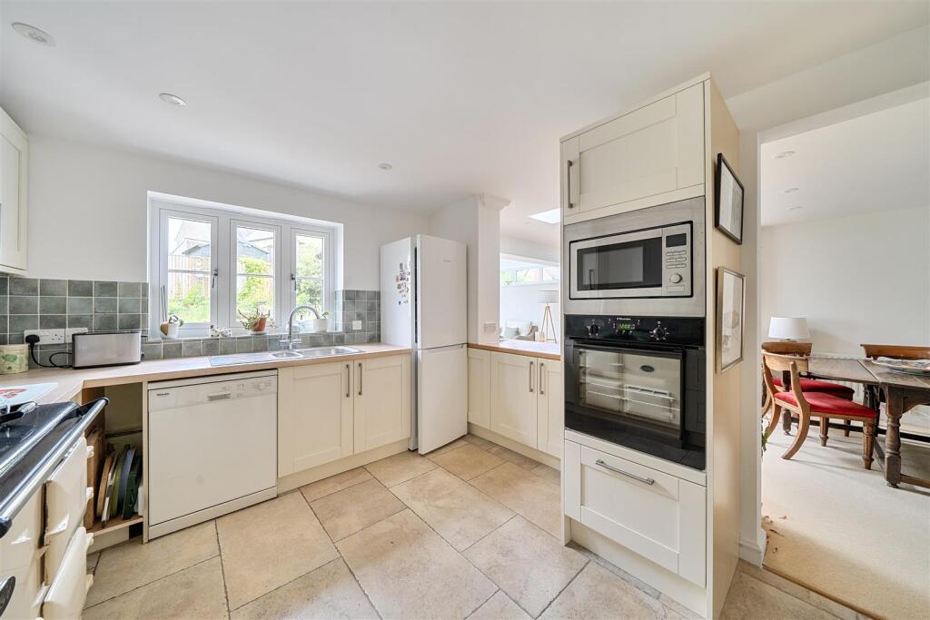 House in Beaminster, Dorset - View 2