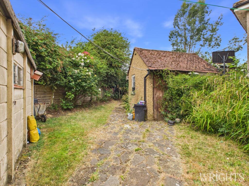 Parsonage Lane, North Mymms, Hatfield, AL9 photo 4