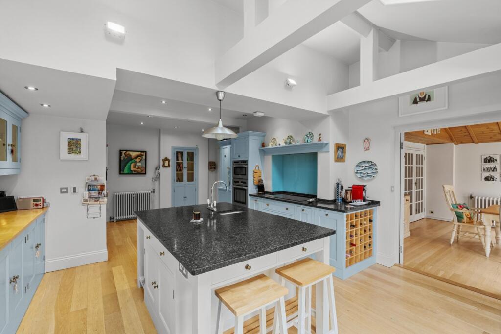 Highfield Drive, Lexden, Colchester, Essex, CO3 photo 2