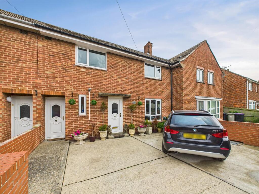 4-bed terraced on Somersby Avenue, Mablethorpe, £189,995