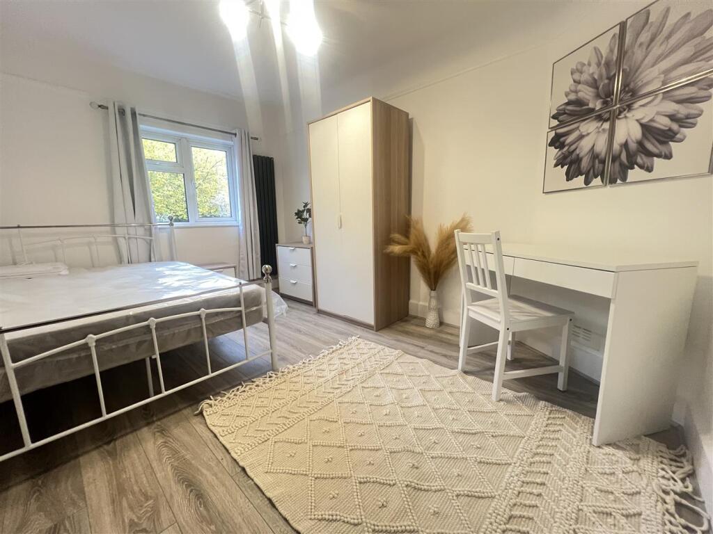 Main image of property: Victoria Road, Cambridge