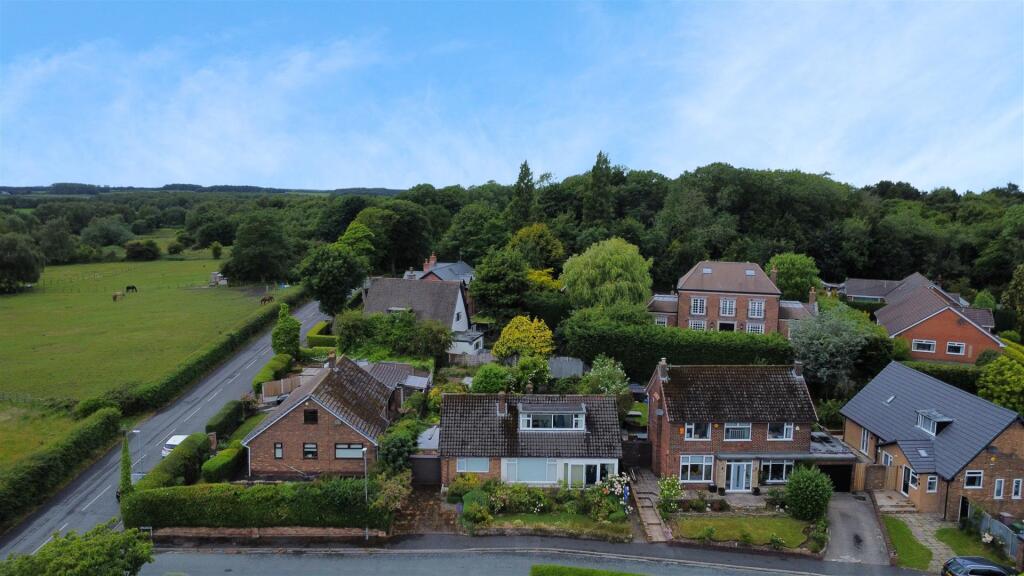 Main image of property: Hill Top Road, Rainford, St Helens, WA11 7QS