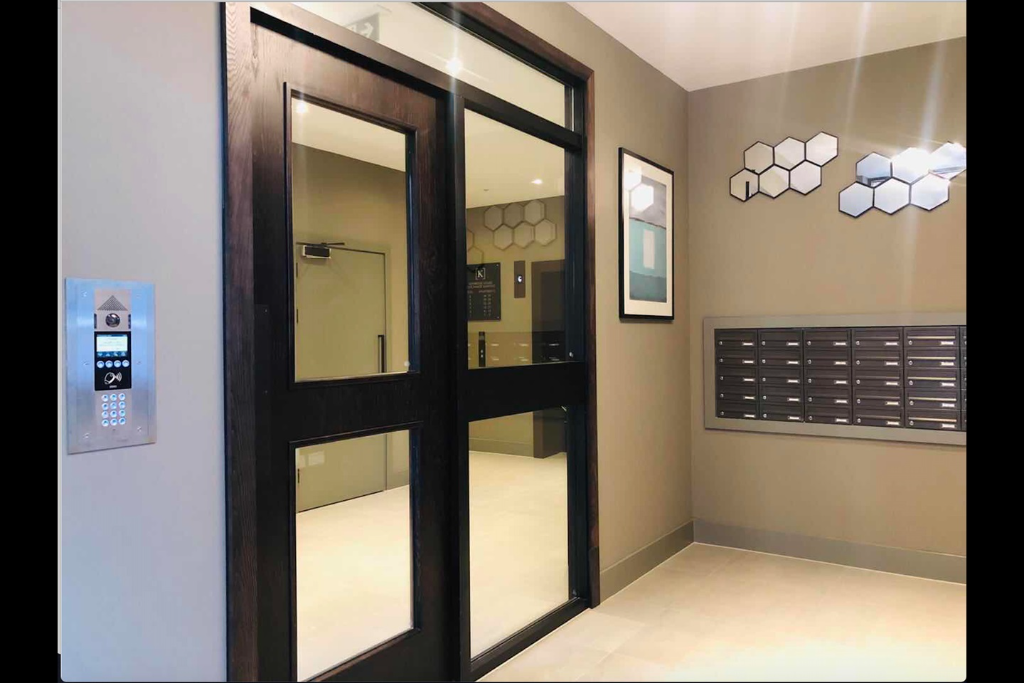 6 Exchange Gardens, London, SW8