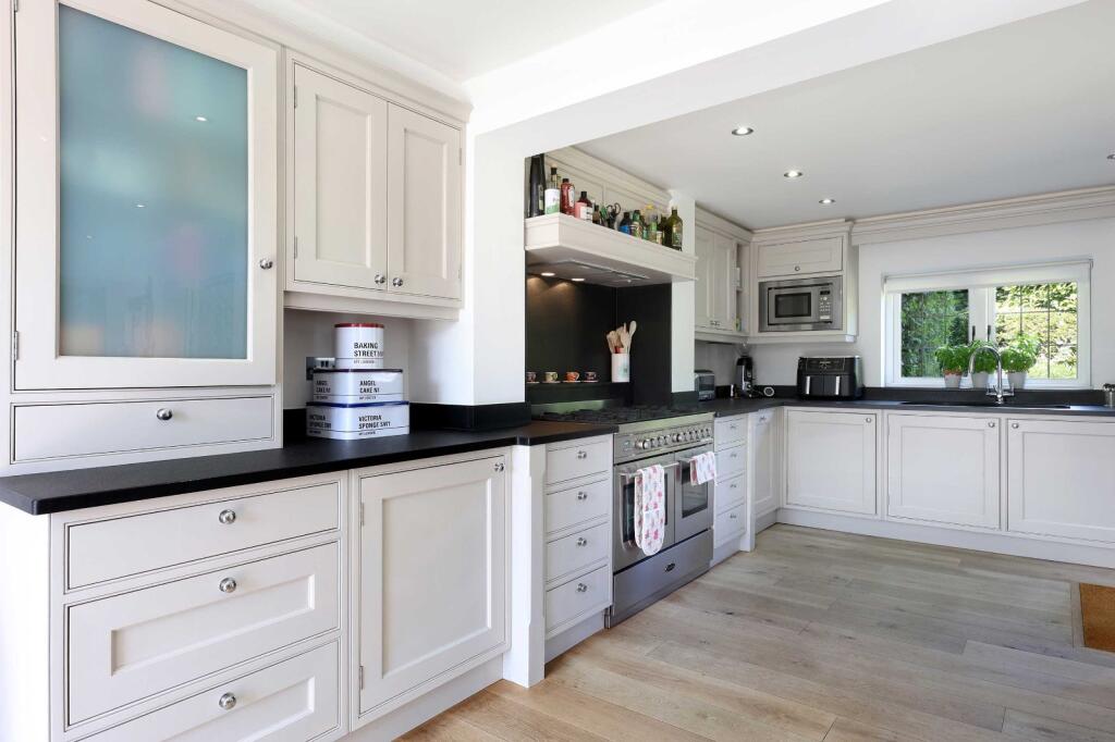 The Common, Penn, Buckinghamshire, HP10 - View 5