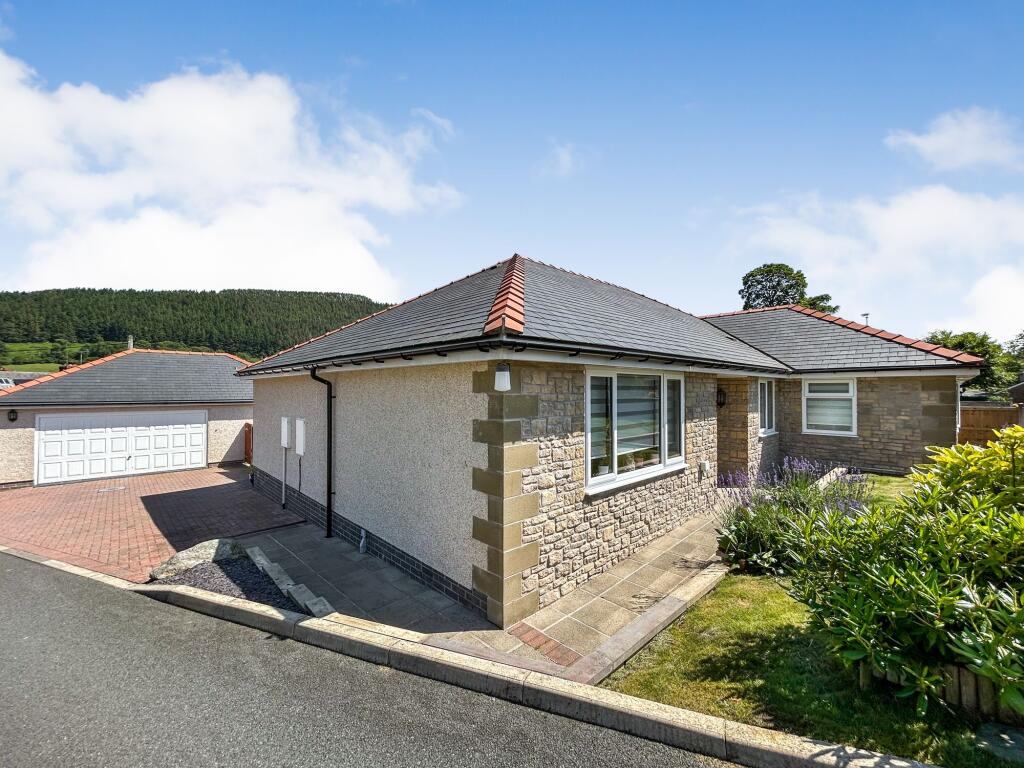Main image of property: Rhos Helyg, Llandrillo