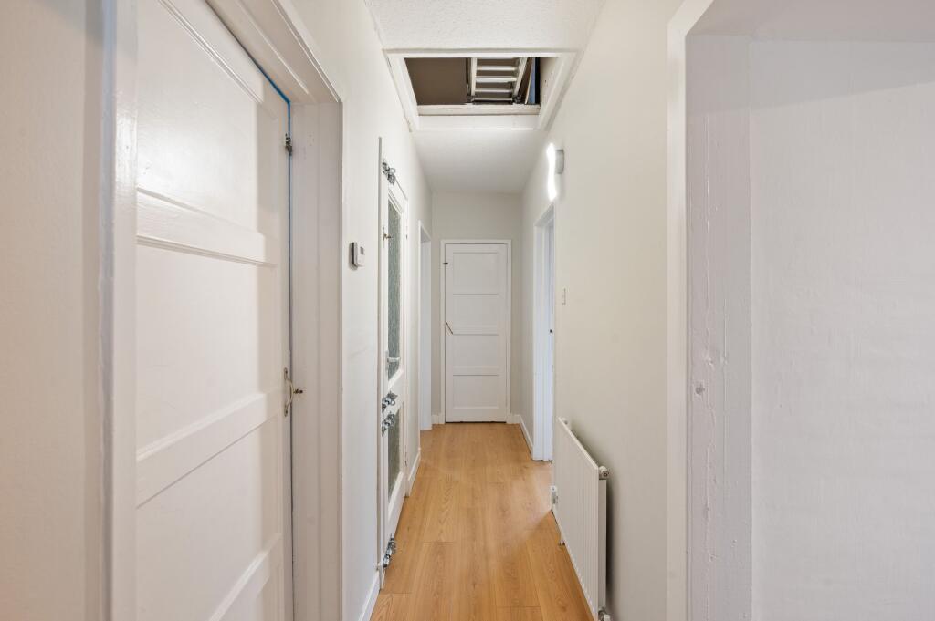 Apartment in Edinburgh - More