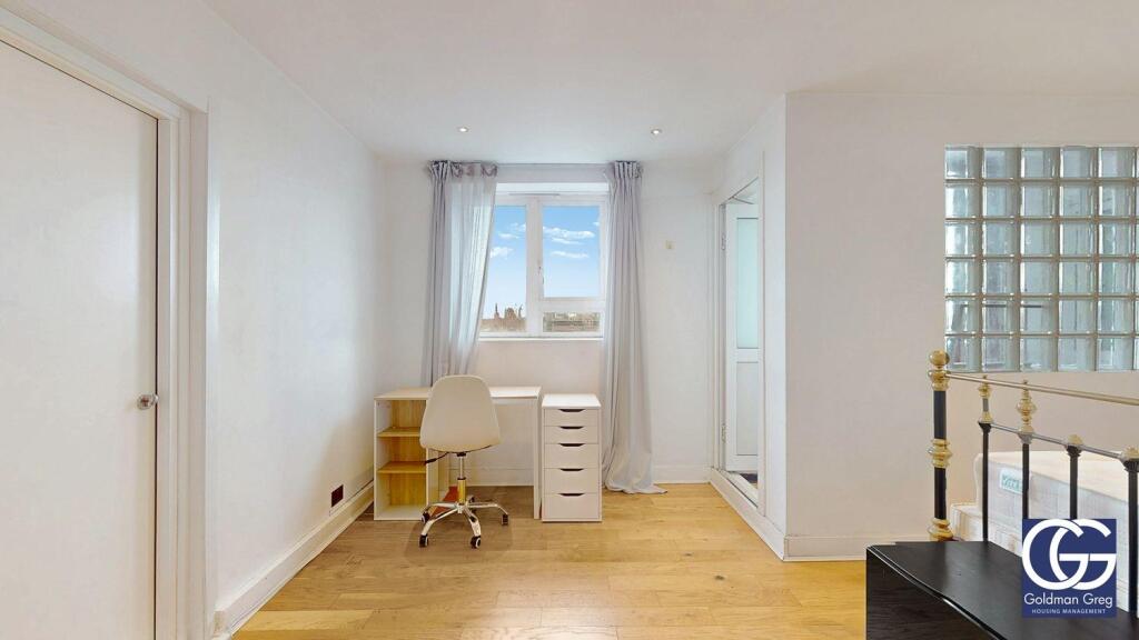 Apartment in London - More
