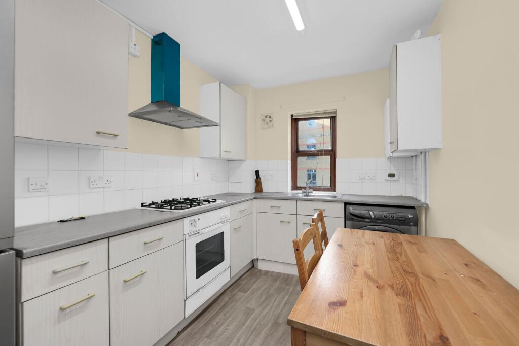 Apartment in London - View 2