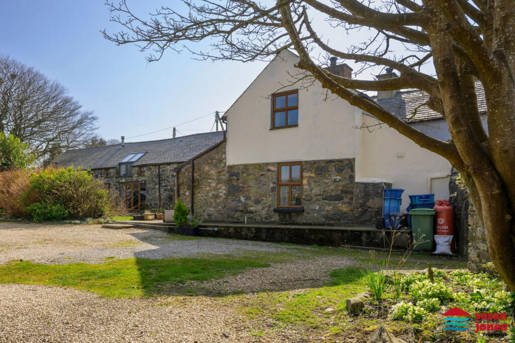 Llanaelhaearn, Caernarfon LL54 photo 3
