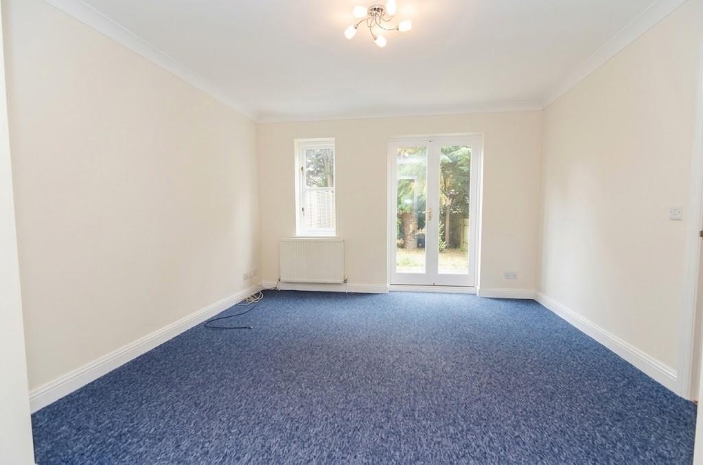 House in London - View 3
