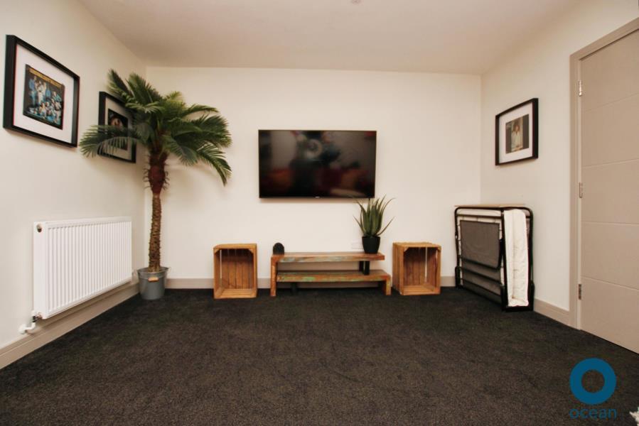 5 bedroom town house for rent