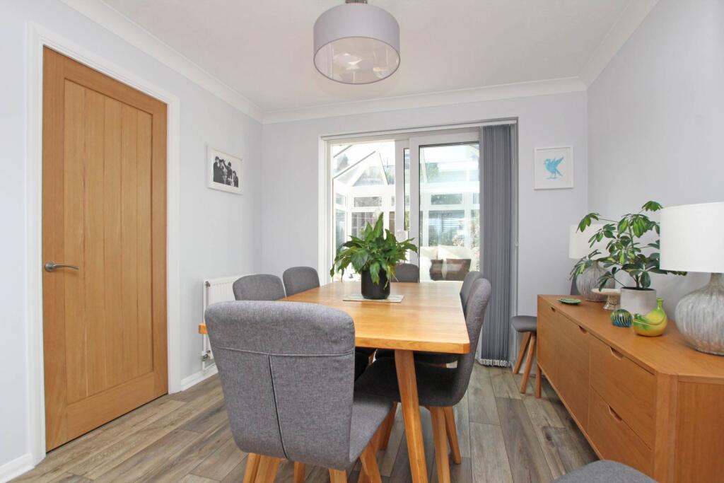 Letheren Place, Eastbourne, BN21 1HL photo 3
