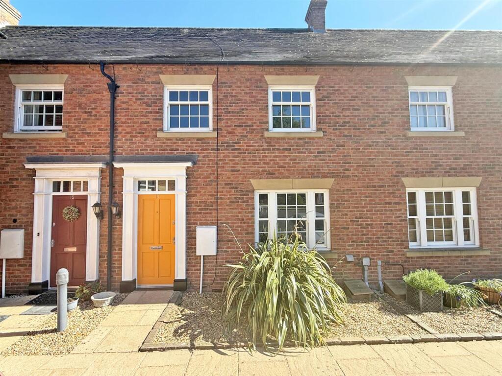 2-bed terraced on Llewellyn Place, Mountfields, Shrewsbury, £265,000