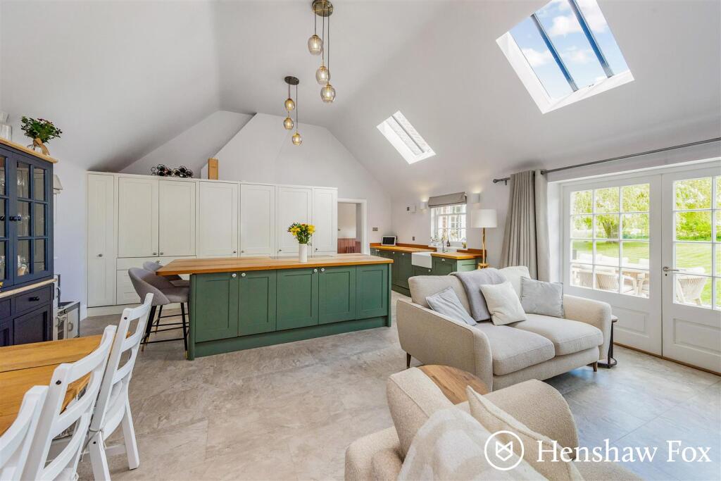 House in Southampton - View 4