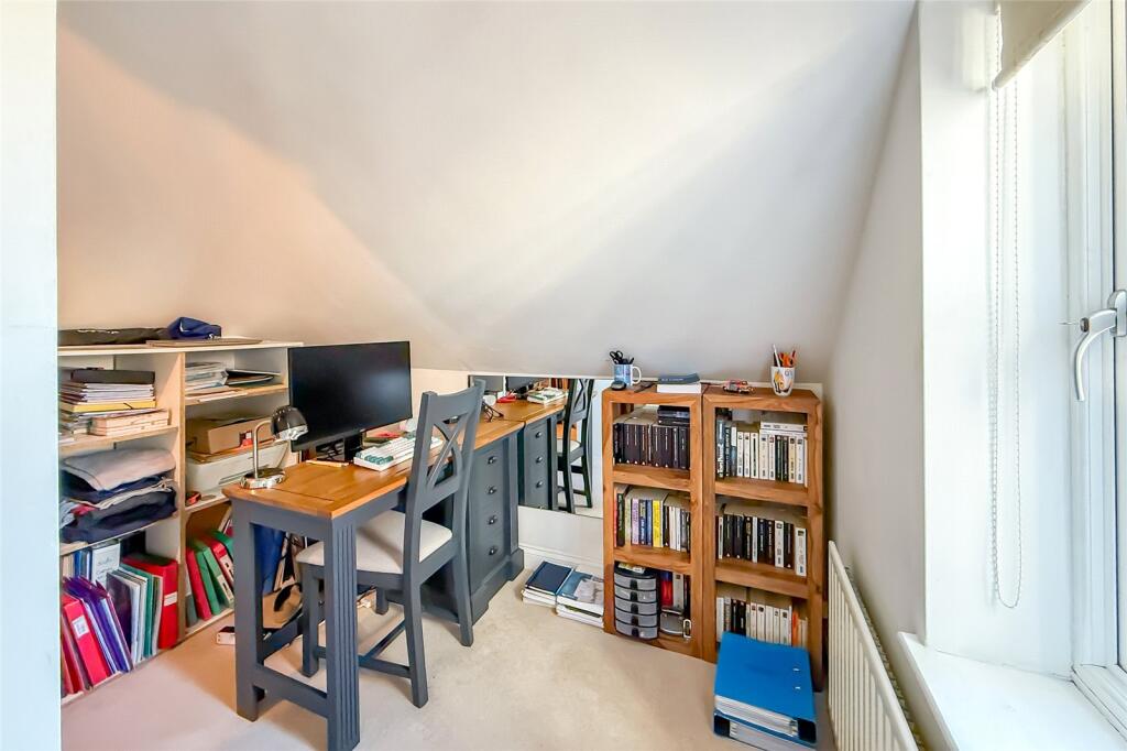 Additional image 16 of Knights Orchard, Verulam Road, St. Albans, Hertfordshire, AL3