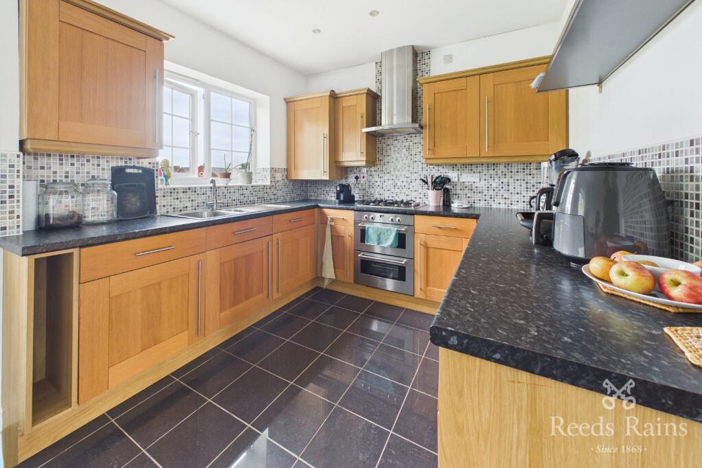 Apartment in Leeds - View 3