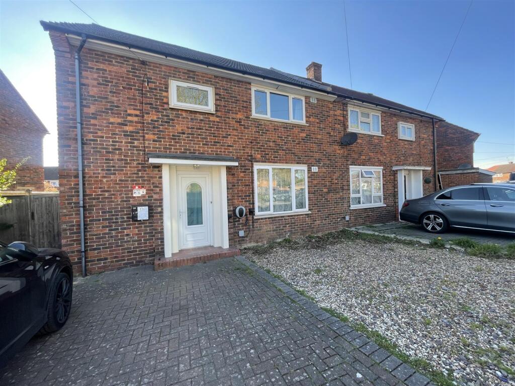 Main image of property: Trelawny Avenue, Langley, SL3