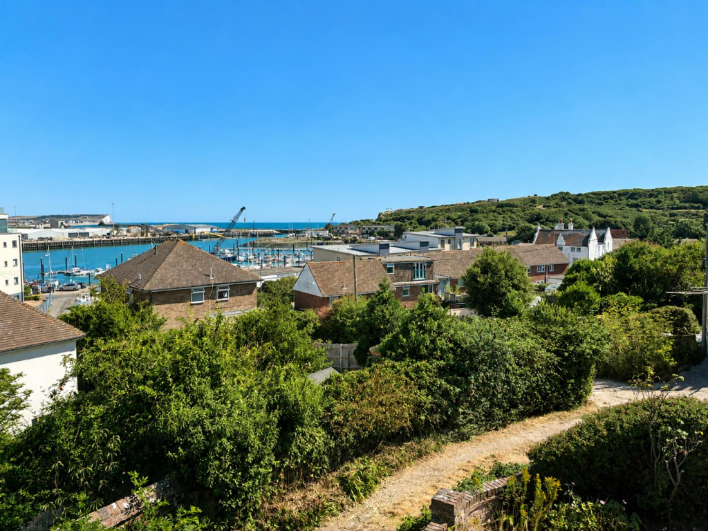 Main image of property: Geneva Road, Newhaven, BN9 9DP
