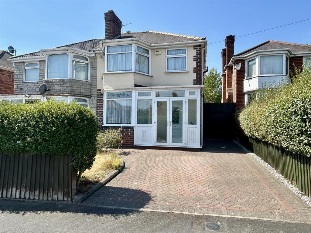 Main image of property: Chipperfield Road, Hodge Hill, Birmingham