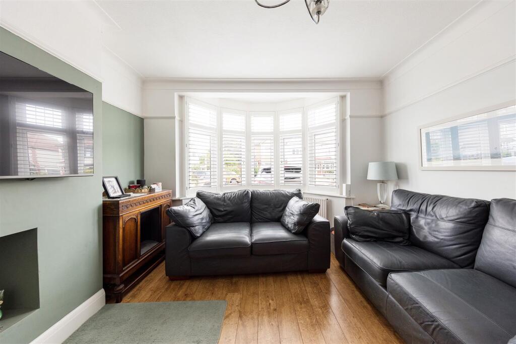 House in Ilford - More