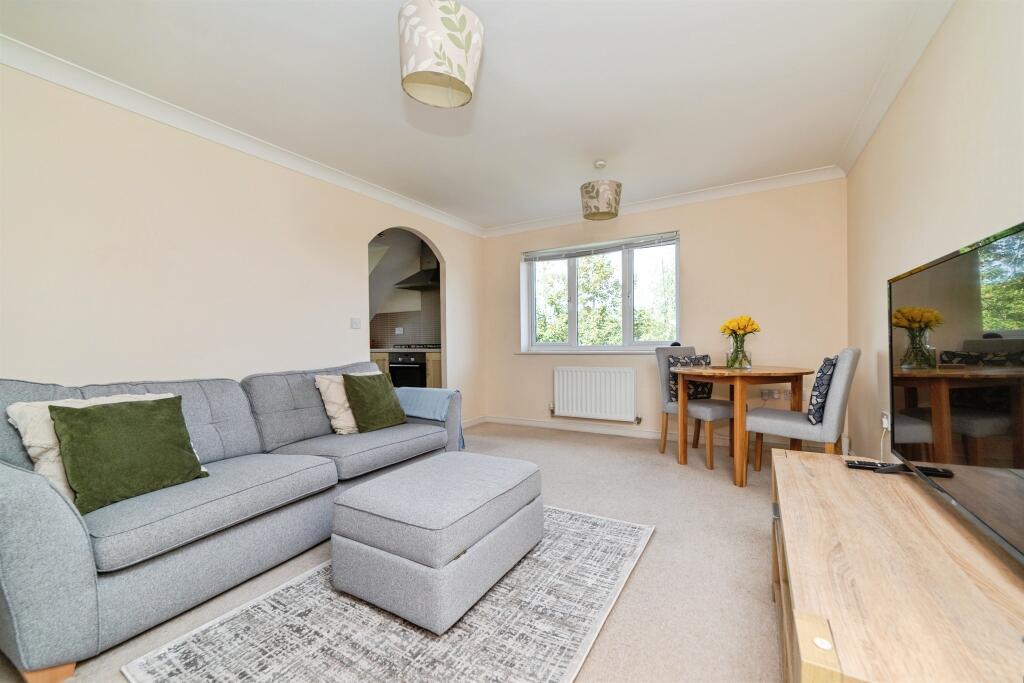 Apartment in Stevenage - More