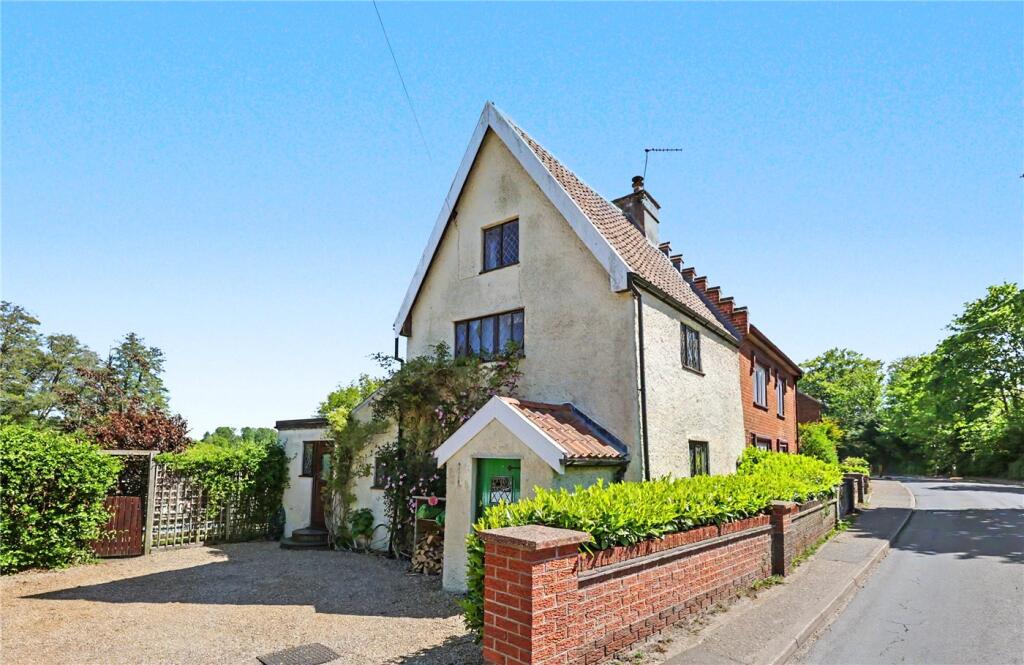 3-bed semi-detached on West End, Costessey, Norwich, Norfolk, NR8, £325,000