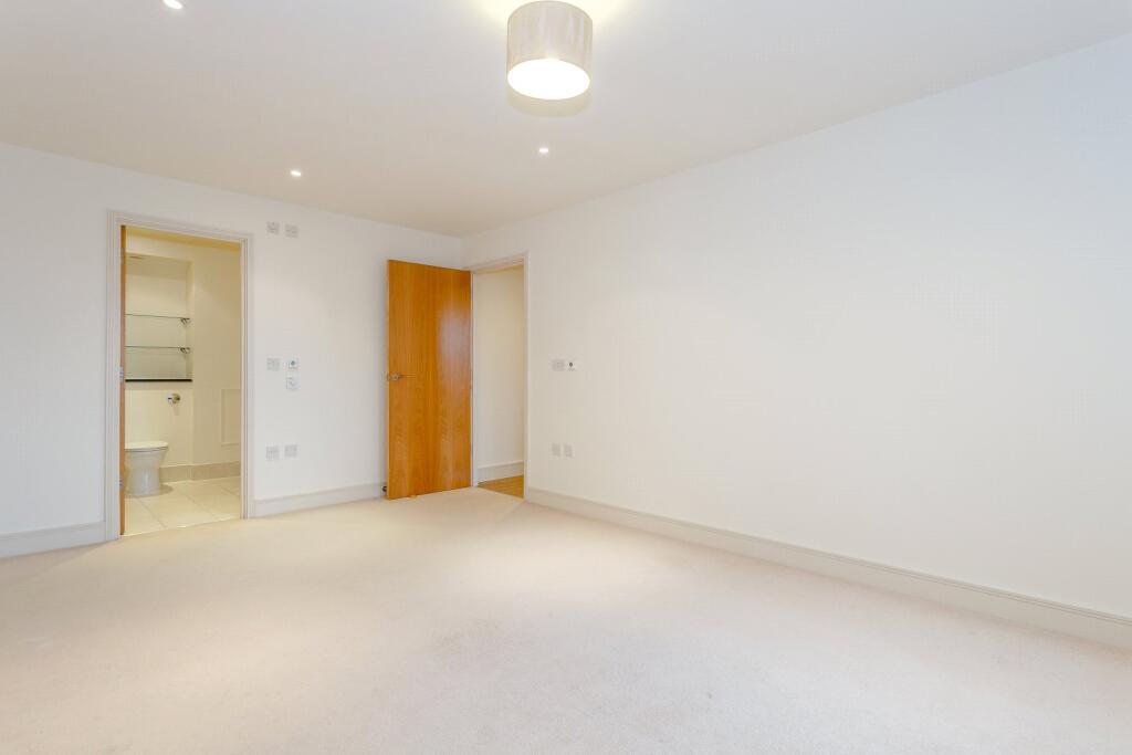 Apartment in Cambridge - More