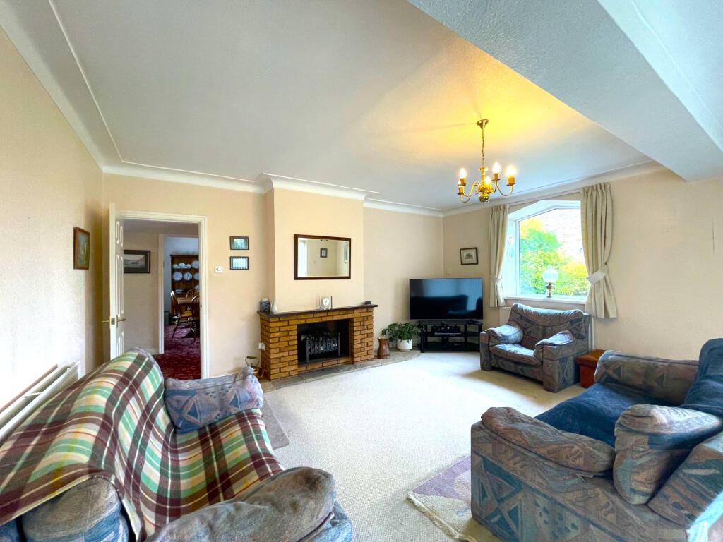 Janice Drive,  Fulwood, PR2 photo 2